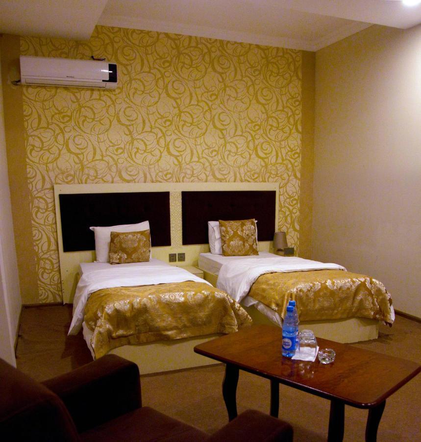 Center Khagani Hotel Баку Екстер'єр фото